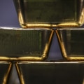 Does warren buffett invest in gold and silver?